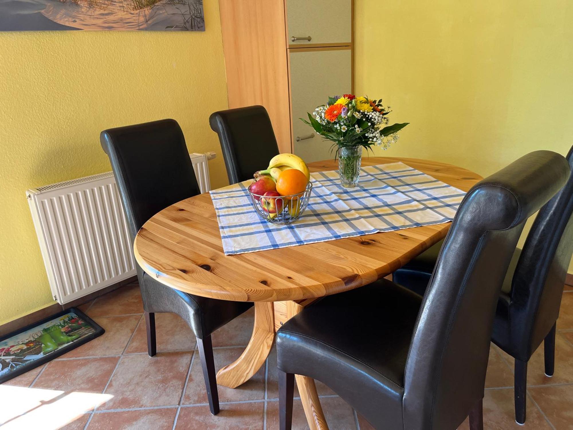 Ferienwohnung "Seemoewe" ボルン エクステリア 写真